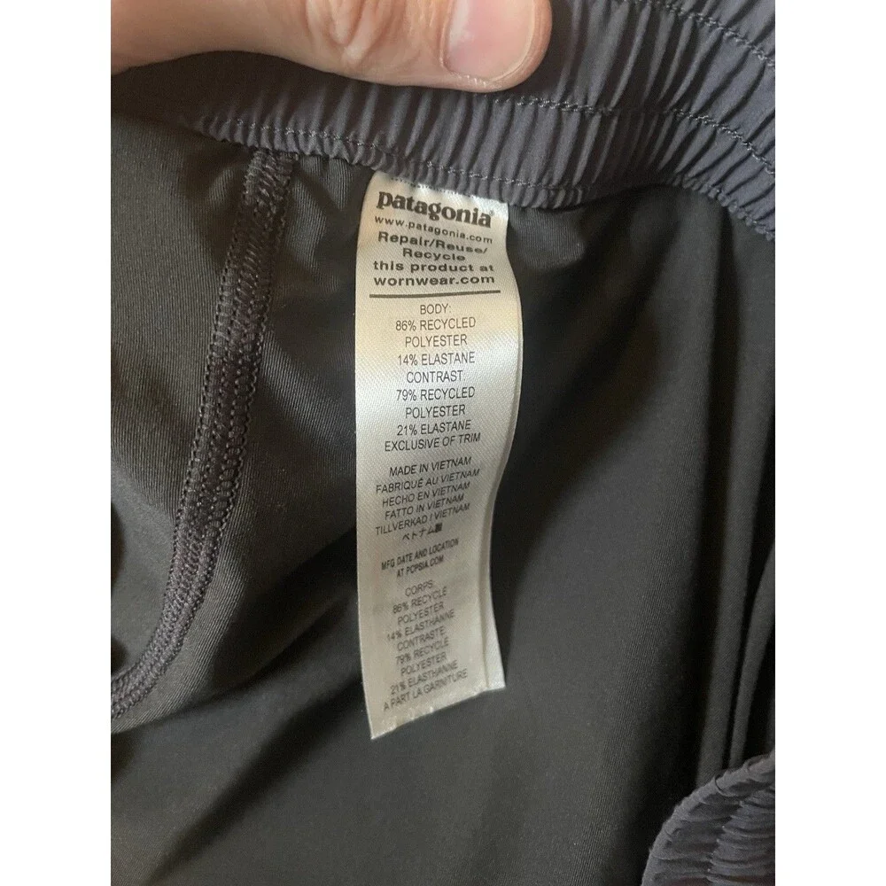 Patagonia Women's Fleetwith Skort Black / Dark Gray Size XL Hiking Travel Active